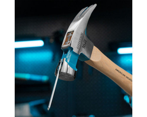 Молоток-гвоздодер, 450 г, угол 75, магнит, обрезиненная рукоятка American hickory GROSS