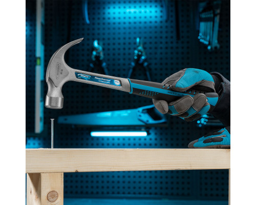 Молоток-гвоздодер, 570 г, цельнокованый, трехкомпонентная рукоятка Gross