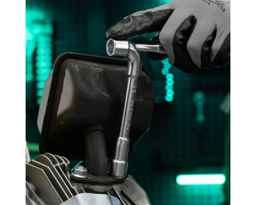 Ключ угловой проходной 12 мм Stels