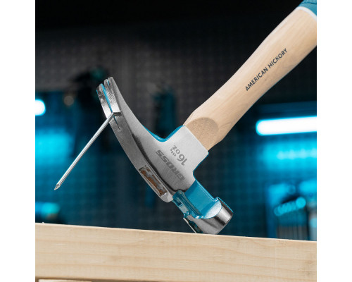 Молоток-гвоздодер, 450 г, угол 75, магнит, обрезиненная рукоятка American hickory GROSS